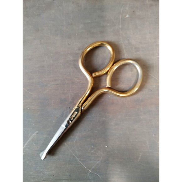Vintage Gold Tone Safety Scissors Ideal For Sewing & Crafts Projects - Picture 9 of 9